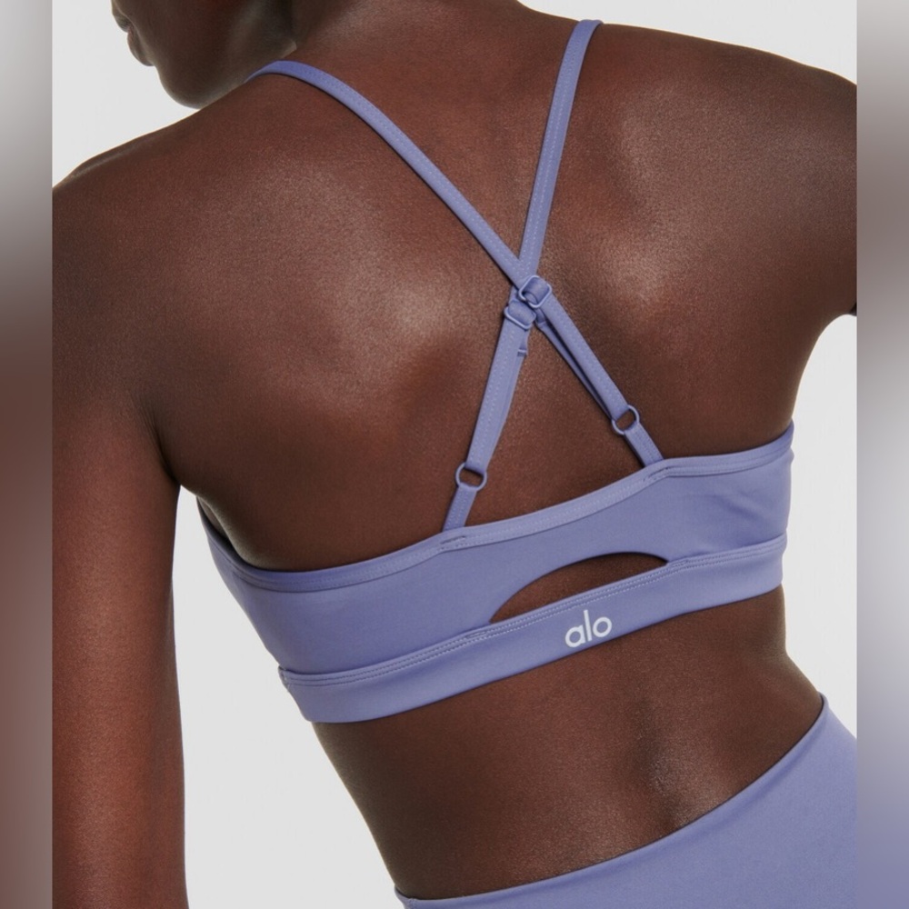 (SOLD) Alo Yoga Airlift Intrigue Bra - Picture 5 of 13